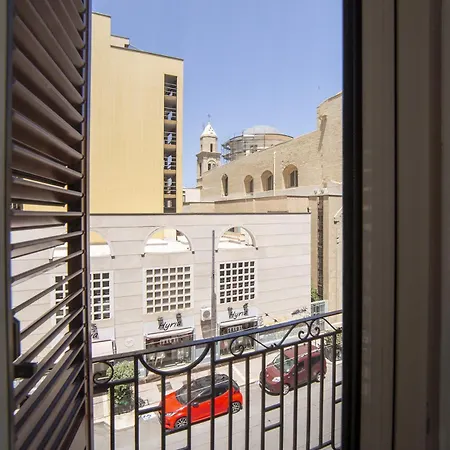 Alojamento de Acomodação e Pequeno-almoço La Portineria