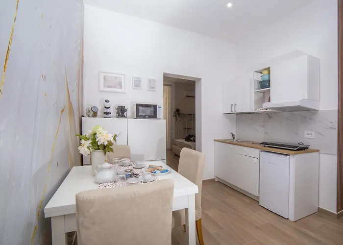 La Portineria 3* 바리